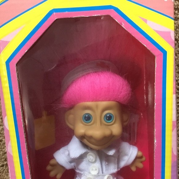 Nurses Rock Box Sign & A Nurse Trollkin with comb included - Picture 4 of 16